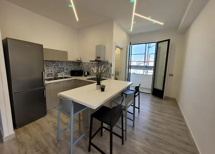 아파트 Sara Luxury 3 소렌토